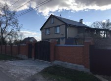 Дом 200 м² на участке 9 сот.