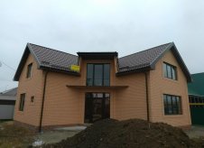 Дом 190 м² на участке 4 сот.