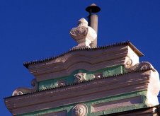 Дом 885.3 м² на участке 7.2 сот.