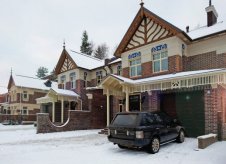 Коттедж 214 м² на участке 10 сот.