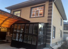 Дом 180 м² на участке 3 сот.