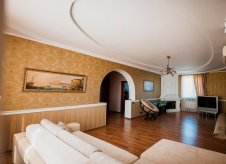 Дом 320 м² на участке 8.2 сот.