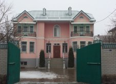 Дом 360 м² на участке 6 сот.