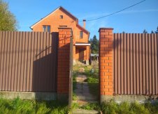 Дом 200 м² на участке 8 сот.