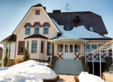 Дом 343.6 м² на участке 15 сот.