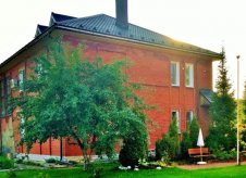 Дом 265 м² на участке 9 сот.