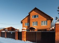 Коттедж 300 м² на участке 15 сот.
