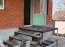Дом 200 м² на участке 5 сот.