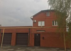 Дом 300 м² на участке 8 сот.