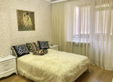 2-к квартира, 75 м², 3/3 эт.
