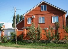 Дом 210 м² на участке 5 сот.