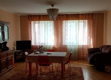 3-к квартира, 110 м², 4/10 эт.