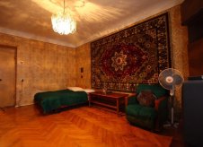 2-к квартира, 60 м², 1/4 эт.