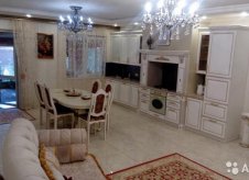 Дом 180 м² на участке 4.8 сот.