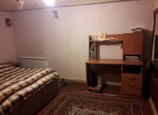 2-к квартира, 42 м², 1/2 эт.