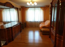 2-к квартира, 60 м², 4/9 эт.