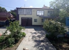 Дом 218 м² на участке 570 сот.