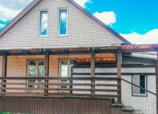 Дом 180 м² на участке 5 сот.