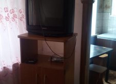 1-к квартира, 300 м², 4/5 эт.