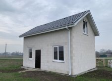 Дом 68 м² на участке 5 сот.