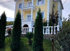 Дом 300 м² на участке 8 сот.