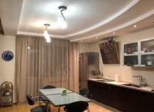 2-к квартира, 93.2 м², 5/12 эт.