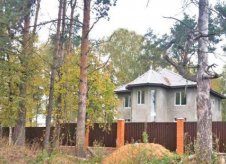 Дом 204.1 м² на участке 10 сот.