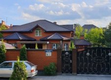 Дом 320 м² на участке 8 сот.