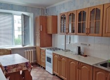 2-к квартира, 58 м², 2/10 эт.