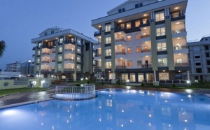 Выгодным видом вложения на сегодняшний день выступает покупка недвижимости на курортах. Турецкий город Анталия – один из актуальных вариантов. Квартиры здесь пользуются популярностью среди иностранных граждан по многим причинам.