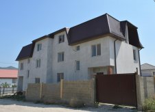 Дом 416 м² на участке 3.8 сот.