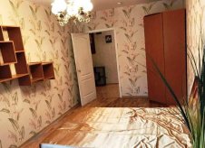 2-к квартира, 77 м², 1/9 эт.