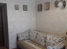 2-к квартира, 40 м², 1/5 эт.