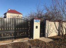 Коттедж 260 м² на участке 15 сот.