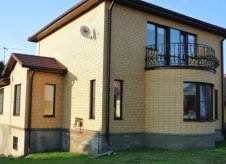 Дом 220 м² на участке 20 сот.