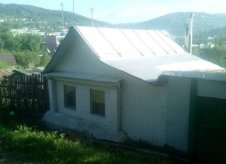 Дом 20 м² на участке 8 сот.