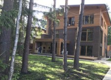 Коттедж 450 м² на участке 30 сот.