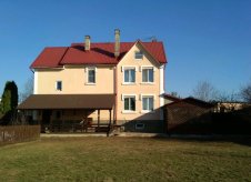 Дом 275 м² на участке 12 сот.