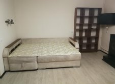 1-к квартира, 400 м², 1/3 эт.