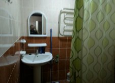 1-к квартира, 300 м², 3/5 эт.
